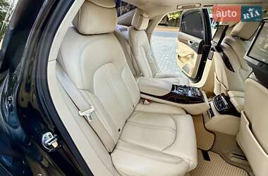 Седан Audi A8 2010 в 