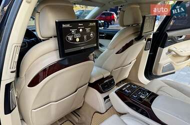 Седан Audi A8 2010 в 