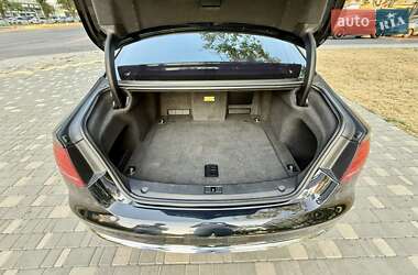 Седан Audi A8 2010 в 