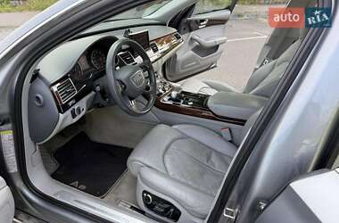 Седан Audi A8 2012 в 