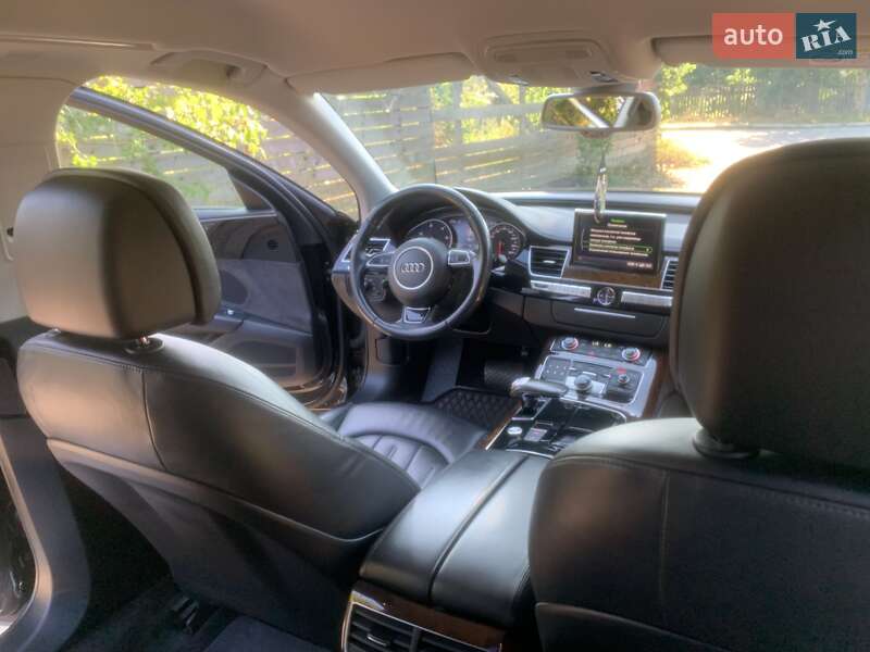 Седан Audi A8 2015 в Бердичеве