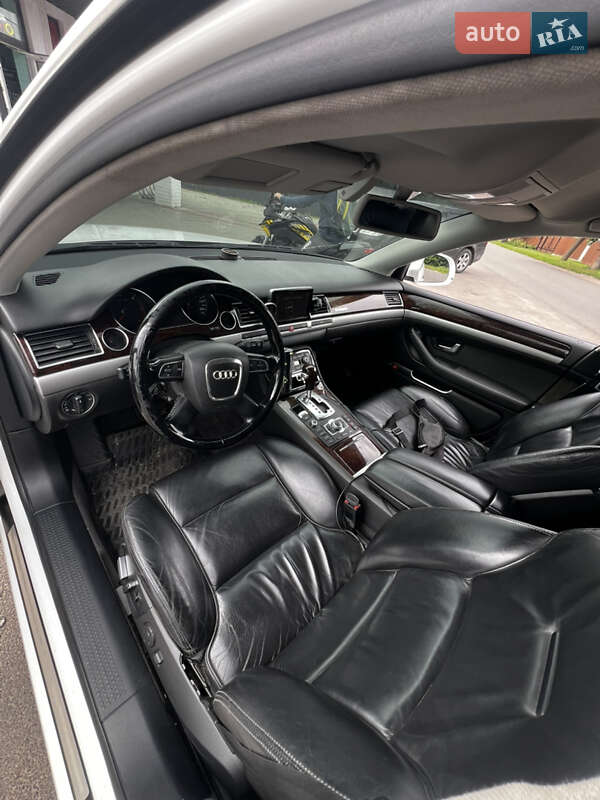 Седан Audi A8 2008 в Ніжині