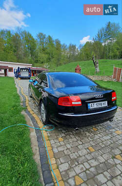 Седан Audi A8 2002 в 