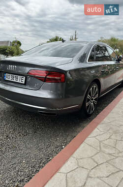 Седан Audi A8 2014 в 