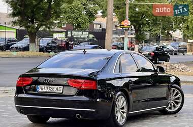 Седан Audi A8 2011 в 