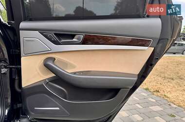 Седан Audi A8 2011 в 