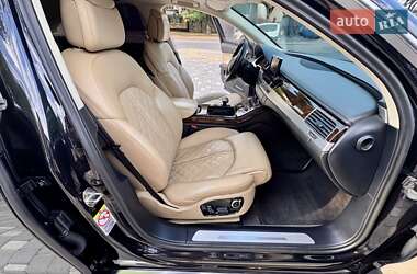 Седан Audi A8 2011 в 