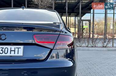 Седан Audi A8 2012 в 