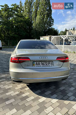 Седан Audi A8 2014 в 