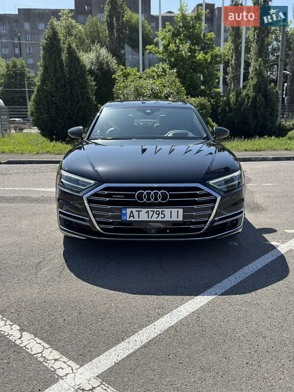 Седан Audi A8 2021 в 