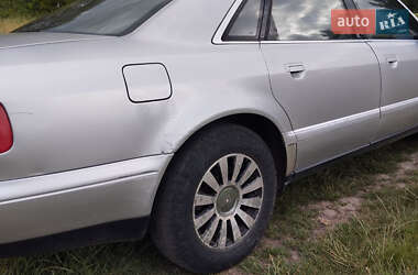 Седан Audi A8 1995 в 
