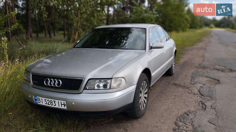 Седан Audi A8 1995 в Хороле фото 4 Седан Audi A8 1995 в Хороле