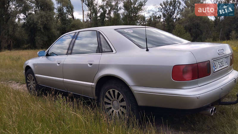 Седан Audi A8 1995 в Хороле фото 9 Седан Audi A8 1995 в Хороле