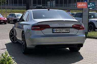 Седан Audi A8 2015 в 