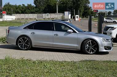 Седан Audi A8 2015 в 