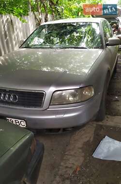 Седан Audi A8 2001 в 