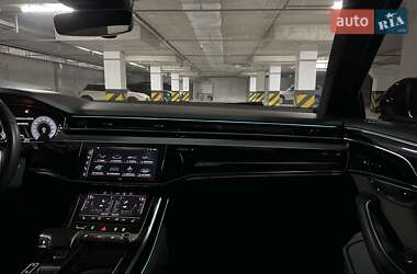 Седан Audi A8 2021 в 