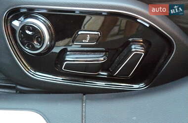 Седан Audi A8 2013 в 
