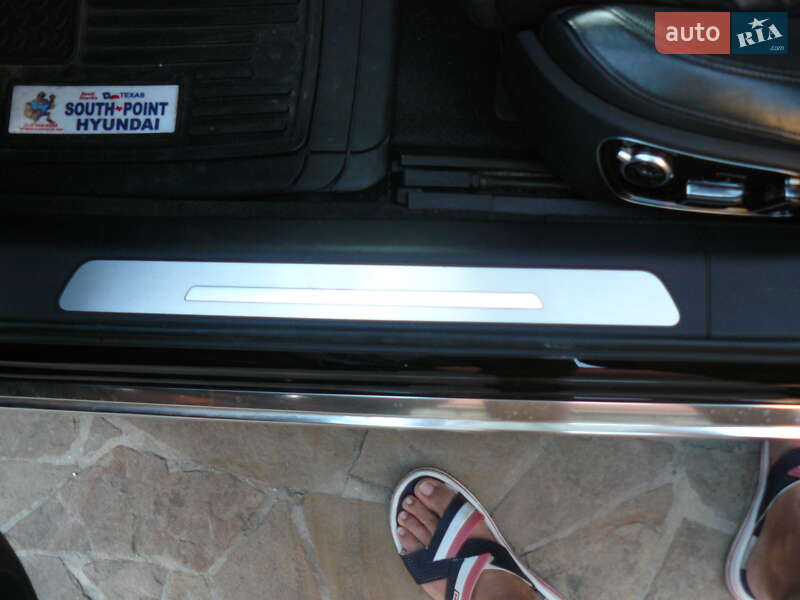 Седан Audi A8 2013 в Ивано-Франковске