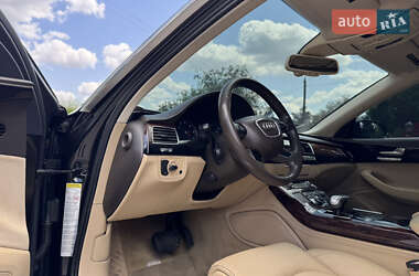 Седан Audi A8 2013 в 