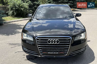 Седан Audi A8 2013 в 