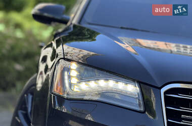 Седан Audi A8 2013 в 