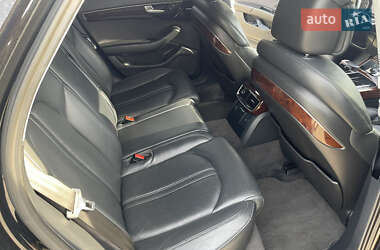 Седан Audi A8 2011 в 