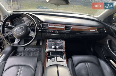 Седан Audi A8 2011 в 