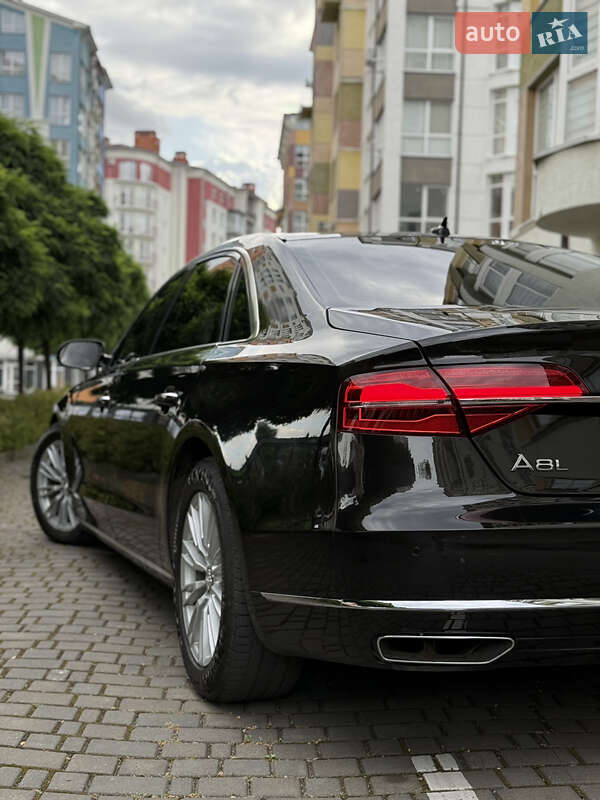 Седан Audi A8 2017 в Івано-Франківську