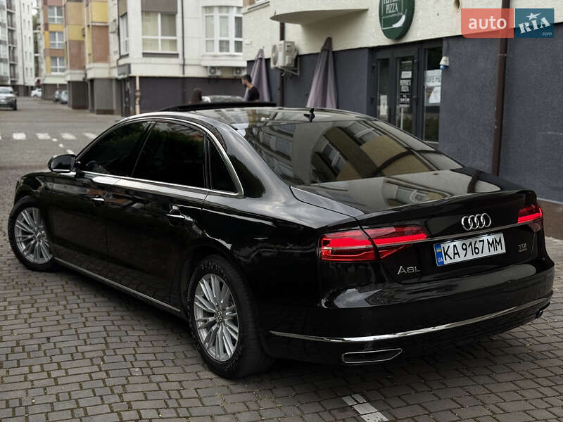 Седан Audi A8 2017 в Івано-Франківську