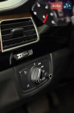 Седан Audi A8 2017 в 