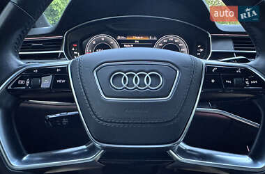 Седан Audi A8 2019 в 