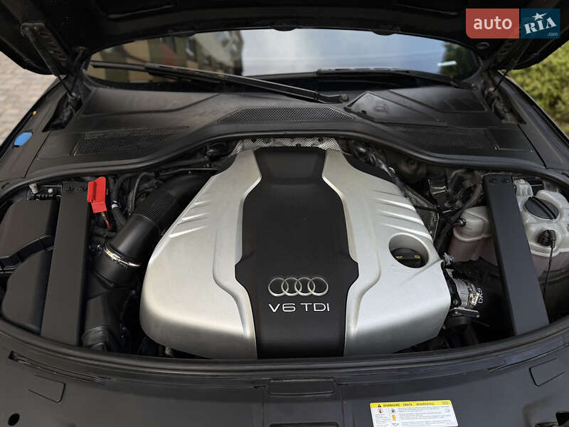 Седан Audi A8 2017 в Івано-Франківську