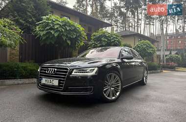 Седан Audi A8 2016 в 