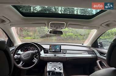 Седан Audi A8 2016 в 