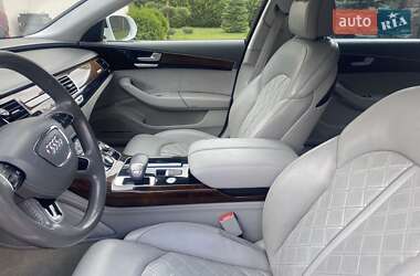 Седан Audi A8 2015 в 