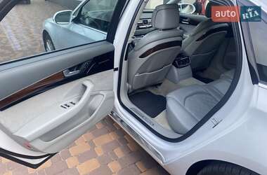 Седан Audi A8 2015 в 