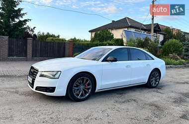 Седан Audi A8 2011 в 