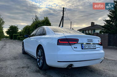 Седан Audi A8 2011 в 