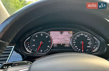 Седан Audi A8 2011 в 