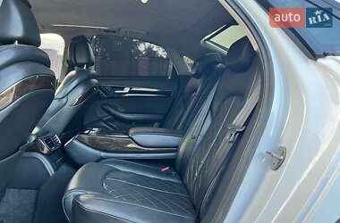 Седан Audi A8 2011 в 