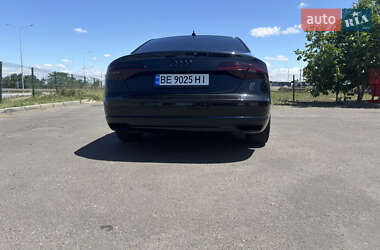 Седан Audi A8 2015 в 
