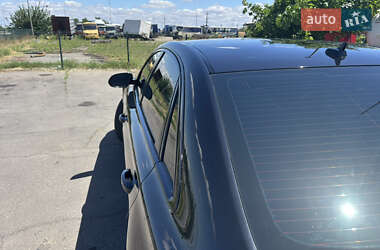 Седан Audi A8 2015 в 