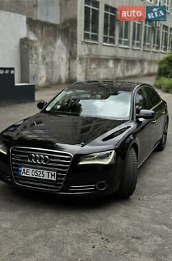 Седан Audi A8 2013 в Днепре