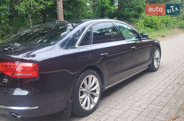 Седан Audi A8 2011 в 