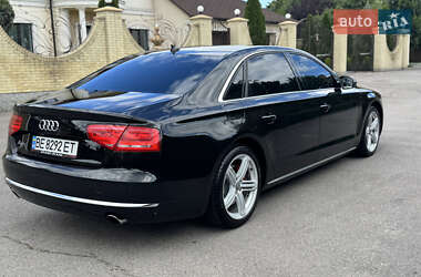 Седан Audi A8 2013 в 