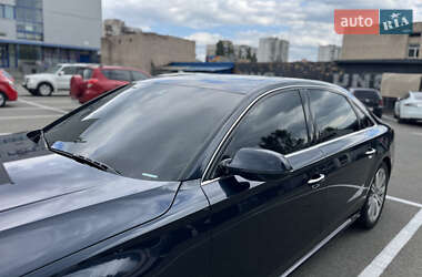 Седан Audi A8 2016 в 