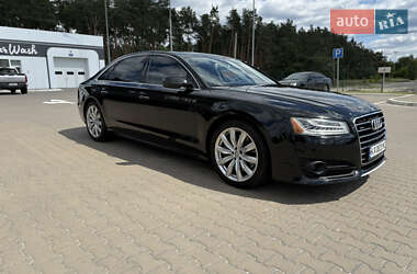 Седан Audi A8 2017 в 