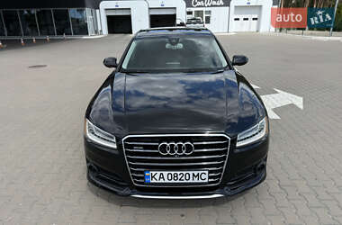 Седан Audi A8 2017 в 