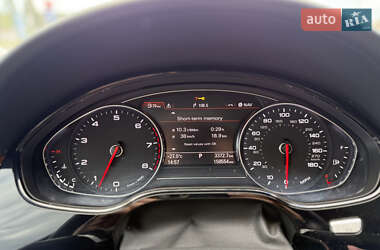 Седан Audi A8 2017 в 